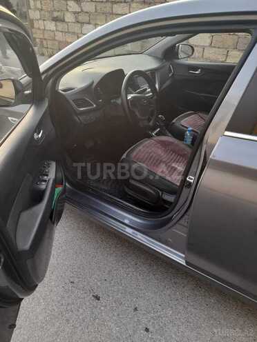 Hyundai Accent 2018, 79,632 km - 1.6 л - Sumqayıt