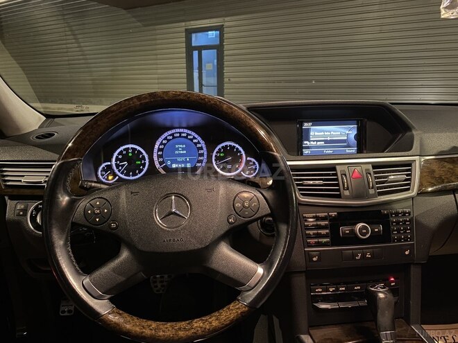 Mercedes E 200 2011, 221,000 km - 1.8 l - Bakı