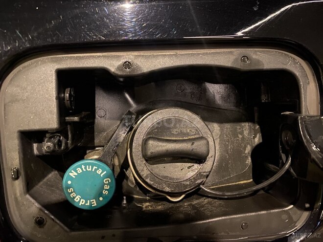 Mercedes E 200 2011, 221,000 km - 1.8 l - Bakı