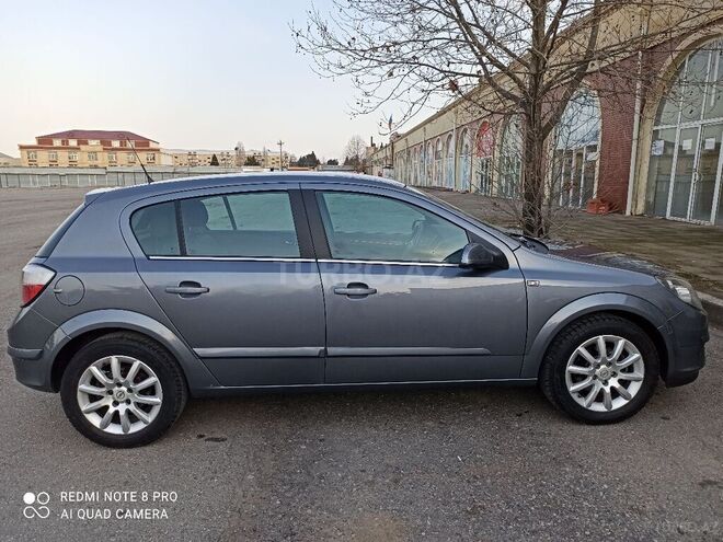 Opel Astra 2005, 165,000 km - 1.3 l - Gəncə