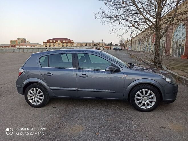Opel Astra 2005, 165,000 km - 1.3 l - Gəncə