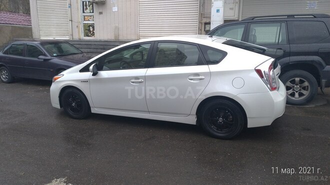 Toyota Prius 2014, 142,000 km - 1.8 l - Bakı