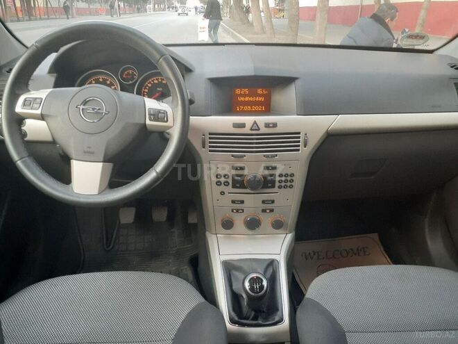 Opel Astra 2009, 198,000 km - 1.4 l - Ağdaş
