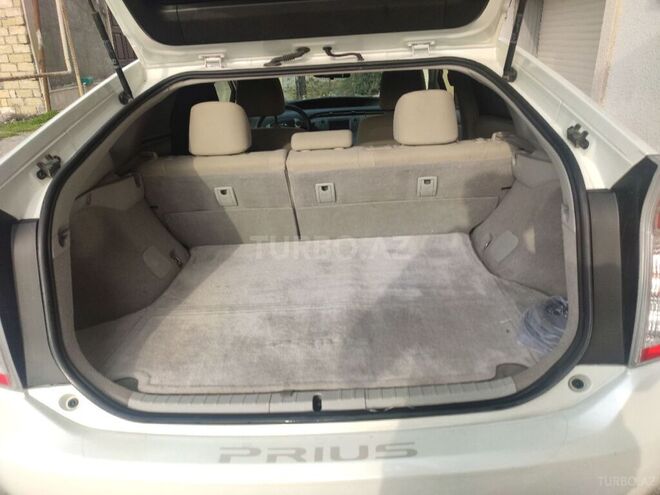 Toyota Prius 2015, 126,000 km - 1.8 л - Bakı