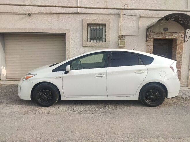 Toyota Prius 2015, 126,000 km - 1.8 л - Bakı