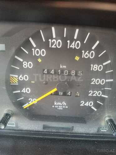 Mercedes E 220 1994, 441,000 km - 2.2 l - Bakı