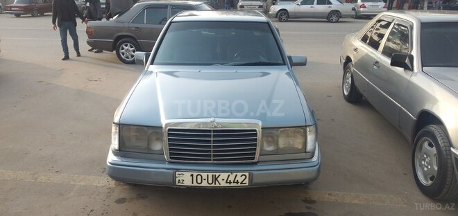 Mercedes E 250 1990, 253,685 km - 2.5 l - Beyləqan