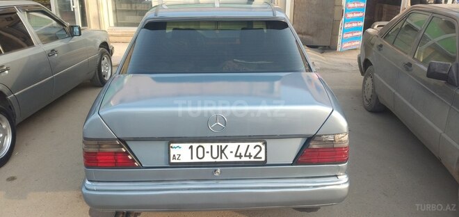 Mercedes E 250 1990, 253,685 km - 2.5 l - Beyləqan