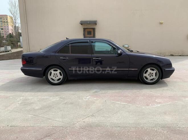 Mercedes E 270 2000, 299,000 km - 2.7 l - Sumqayıt