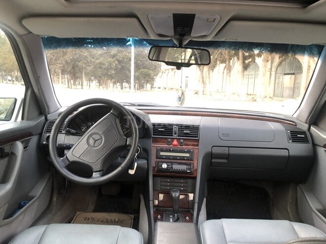 Mercedes C 220 1996, 188,000 km - 2.2 l - Bakı