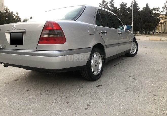 Mercedes C 220 1996, 188,000 km - 2.2 l - Bakı
