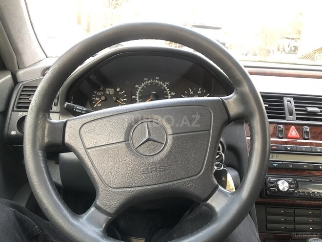 Mercedes C 220 1996, 188,000 km - 2.2 l - Bakı