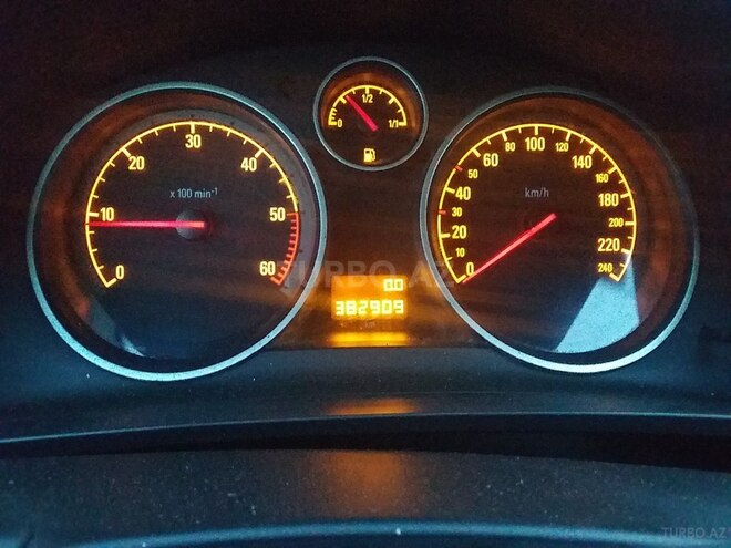 Opel Zafira 2006, 383,000 km - 2.0 l - Bakı