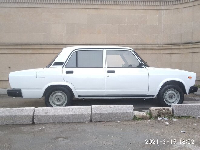 LADA (VAZ) 2107 2004, 23,000 km - 1.6 л - Bakı