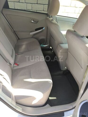 Toyota Prius 2015, 126,000 km - 1.8 l - Bakı