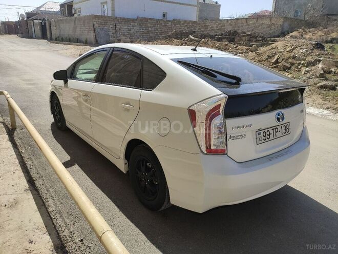 Toyota Prius 2015, 126,000 km - 1.8 l - Bakı