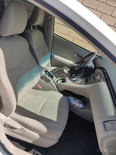 Toyota Prius 2015, 126,000 km - 1.8 l - Bakı