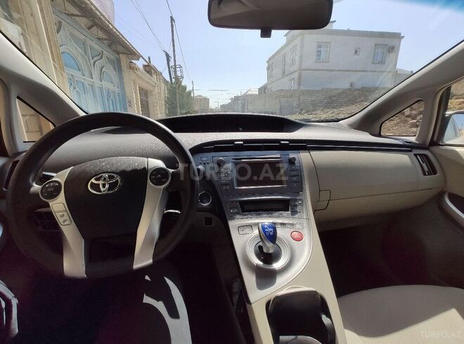 Toyota Prius 2015, 126,000 km - 1.8 l - Bakı