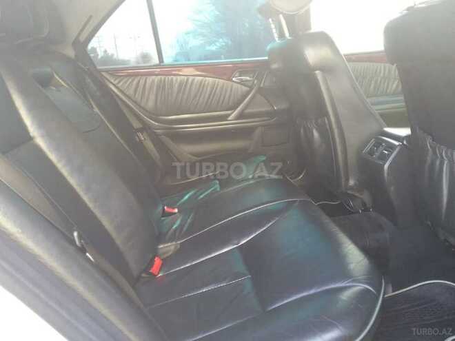 Mercedes E 220 1999, 320,000 km - 2.2 l - Bakı