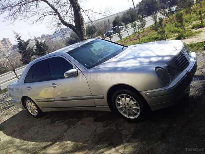 Mercedes E 220 1999, 320,000 km - 2.2 l - Bakı