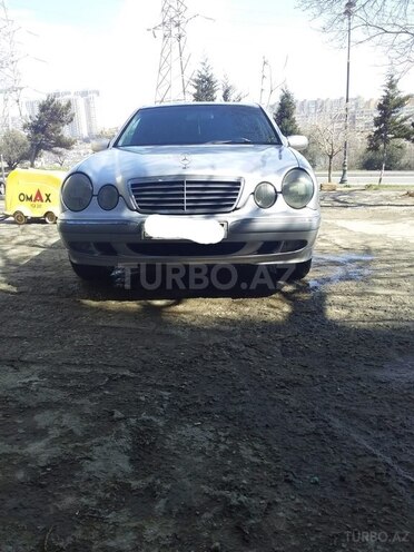 Mercedes E 220 1999, 320,000 km - 2.2 l - Bakı