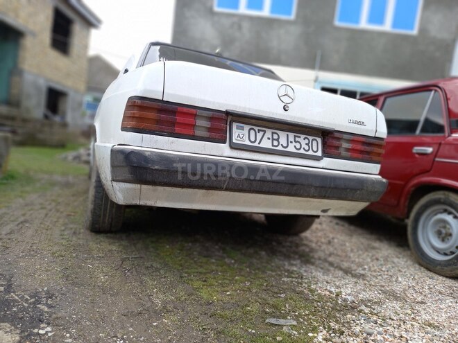 Mercedes 190 1989, 356,623 km - 2.0 l - Astara