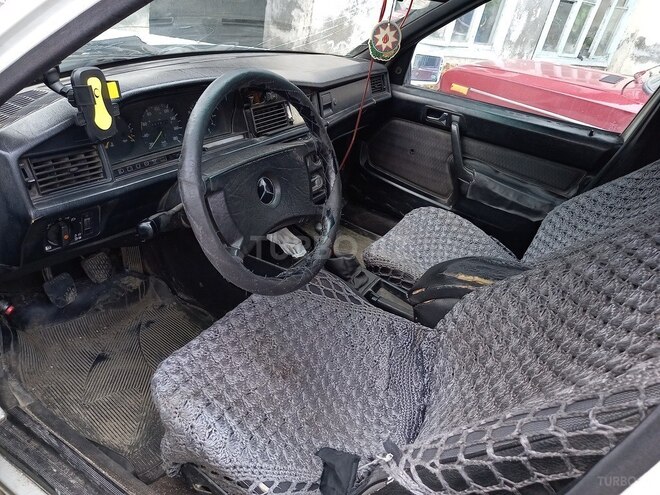 Mercedes 190 1989, 356,623 km - 2.0 l - Astara