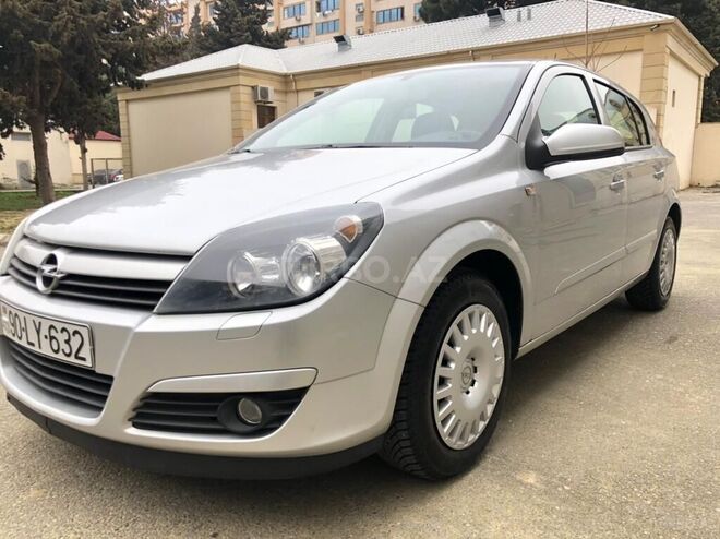 Opel Astra 2005, 127,000 km - 1.4 л - Bakı