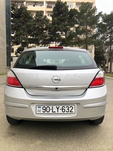 Opel Astra 2005, 127,000 km - 1.4 л - Bakı