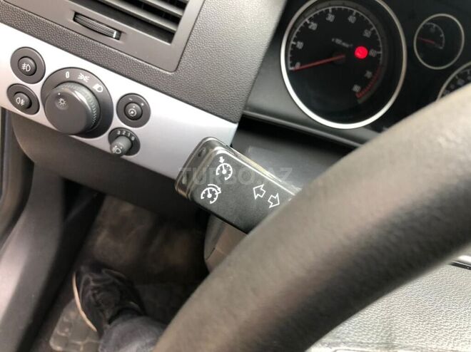 Opel Astra 2005, 127,000 km - 1.4 л - Bakı