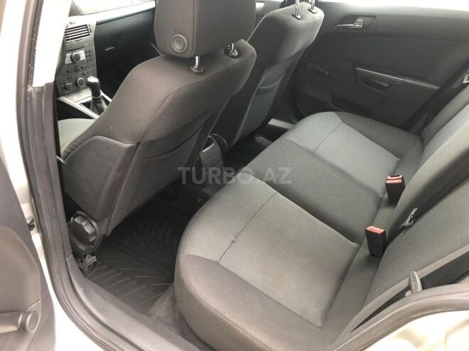 Opel Astra 2005, 127,000 km - 1.4 л - Bakı