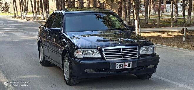 Mercedes C 200 1998, 250,000 km - 2.0 l - Sumqayıt