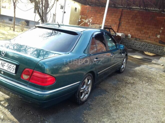 Mercedes E 300 1996, 856,231 km - 3.0 l - Zaqatala