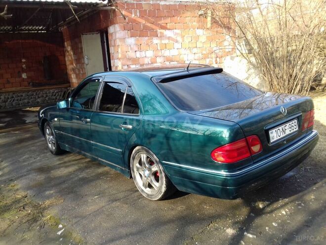 Mercedes E 300 1996, 856,231 km - 3.0 l - Zaqatala
