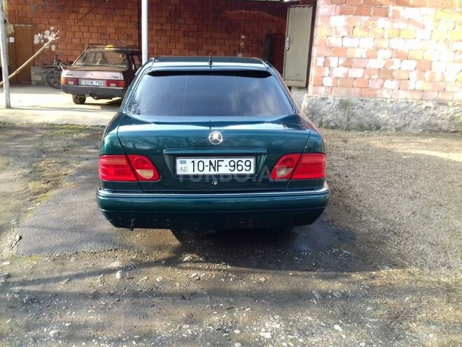 Mercedes E 300 1996, 856,231 km - 3.0 l - Zaqatala