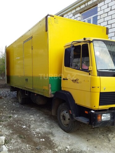Mercedes 814 D 1996, 253,000 km - 4.0 l - Qazax