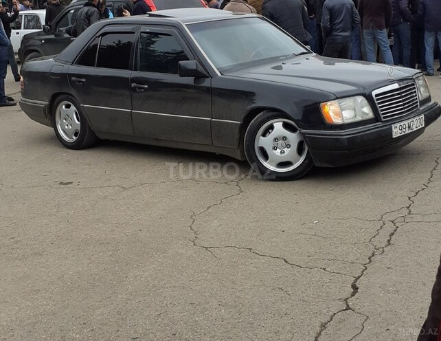 Mercedes E 220 1994, 570,000 km - 2.2 l - Cəlilabad
