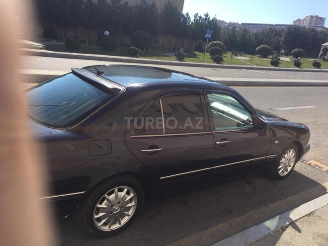 Mercedes E 320 1995, 200,000 km - 3.2 l - Bakı