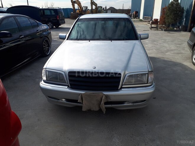 Mercedes C 220 1999, 58,300 km - 2.2 l - Bakı