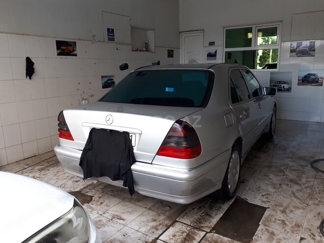 Mercedes C 220 1999, 58,300 km - 2.2 l - Bakı