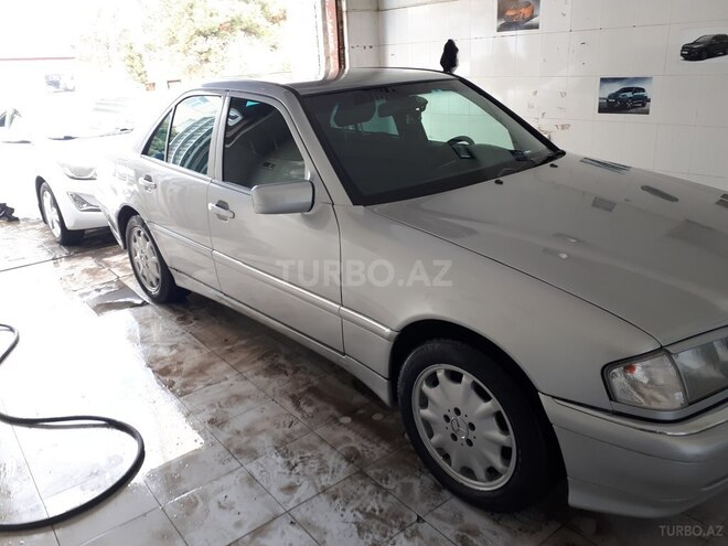 Mercedes C 220 1999, 58,300 km - 2.2 l - Bakı