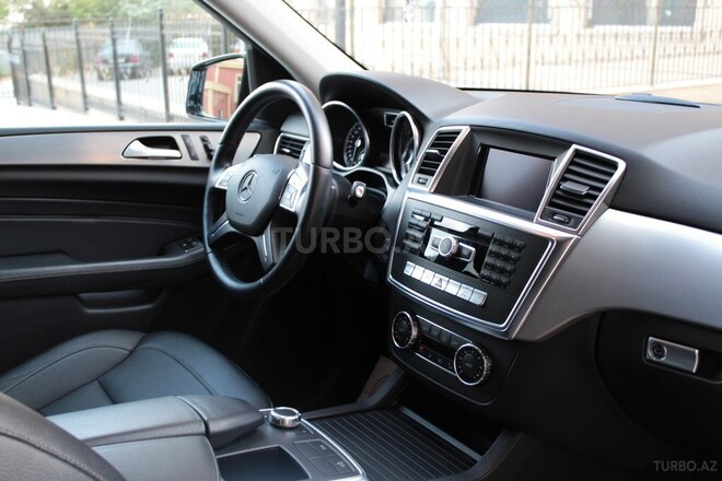 Mercedes ML 350 2013, 95,000 km - 3.5 l - Bakı