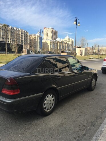 Mercedes C 200 1998, 214,900 km - 2.0 l - Bakı