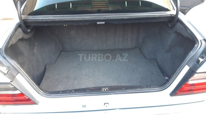 Mercedes E 200 1995, 530,000 km - 2.0 l - Bakı