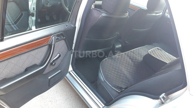 Mercedes E 200 1995, 530,000 km - 2.0 l - Bakı