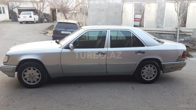 Mercedes E 200 1995, 530,000 km - 2.0 l - Bakı