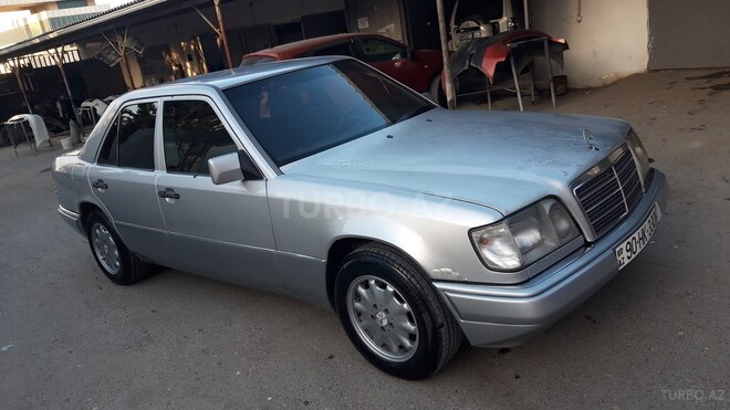 Mercedes E 200 1995, 530,000 km - 2.0 l - Bakı