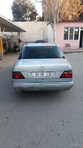 Mercedes E 200 1995, 530,000 km - 2.0 l - Bakı