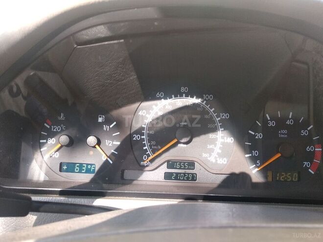 Mercedes C 230 2000, 210,297 km - 2.3 л - Qusar