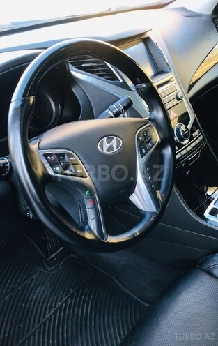 Hyundai Grandeur 2015, 140,000 km - 3.0 l - Bakı